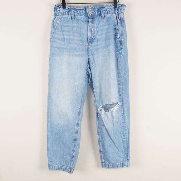 American Eagle Highest Rise Mom Paperbag Waist Light Wash Blue Jeans Sz 10 Short - Picture 1 of 14